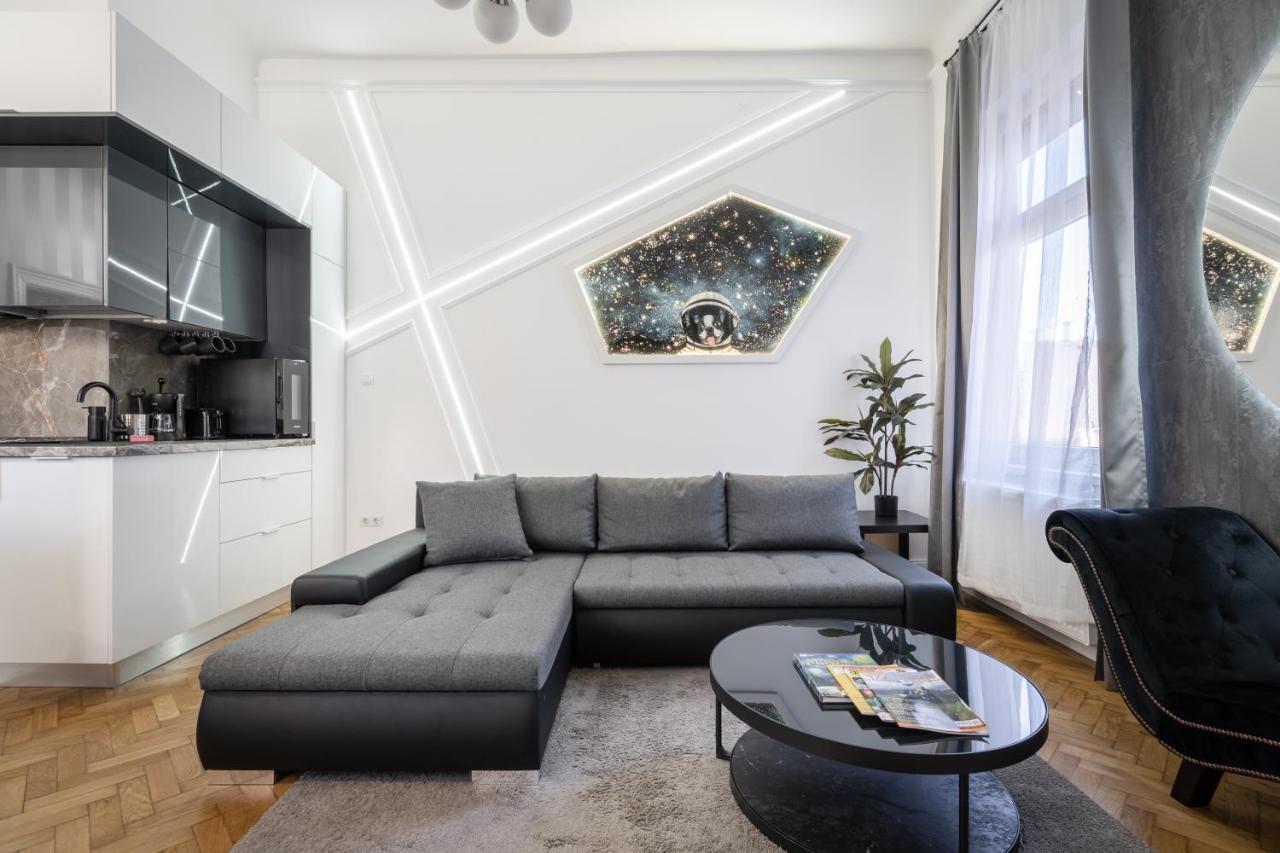 Galaxy Cube Apartment 布达佩斯 外观 照片