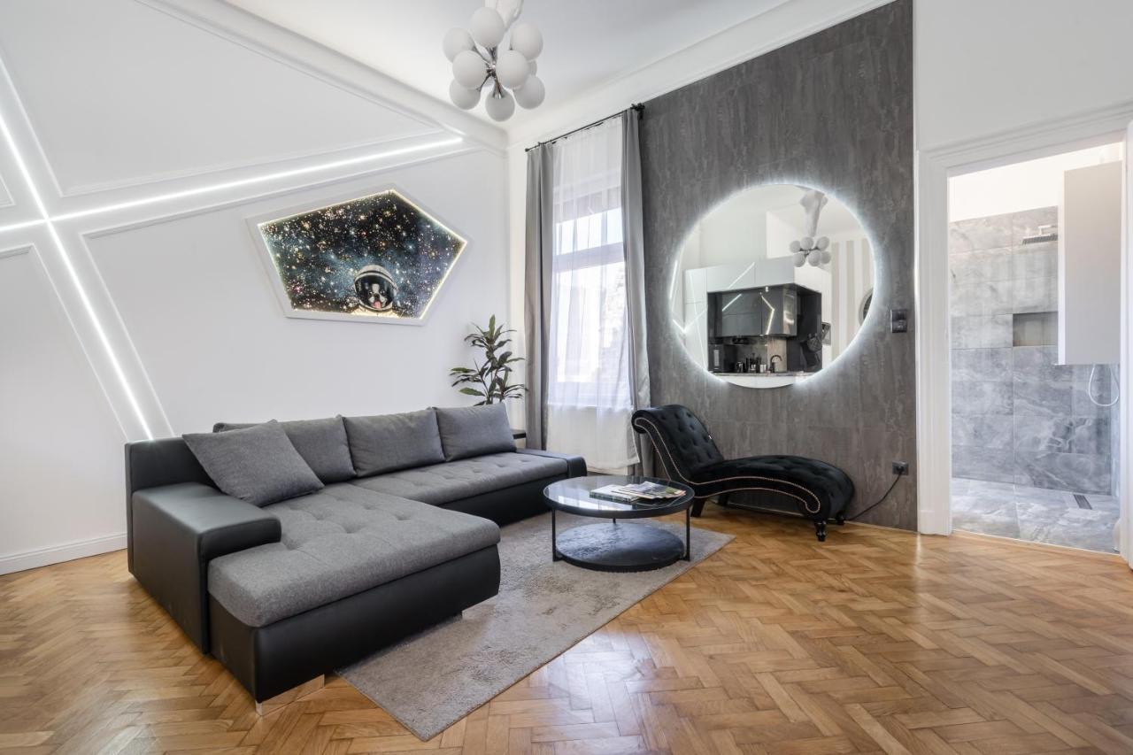 Galaxy Cube Apartment 布达佩斯 外观 照片